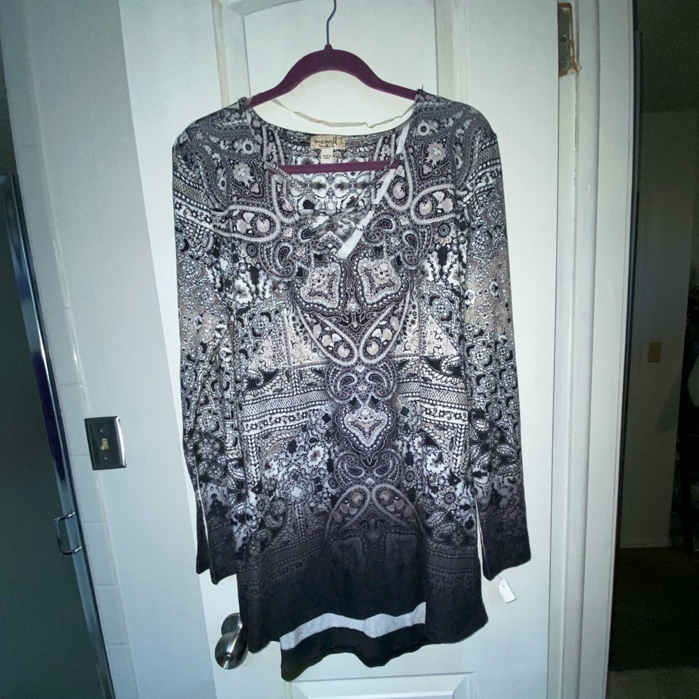50%OFF W❤️ One World Live Let Live Knit Tunic XL Paisley Rhinestone